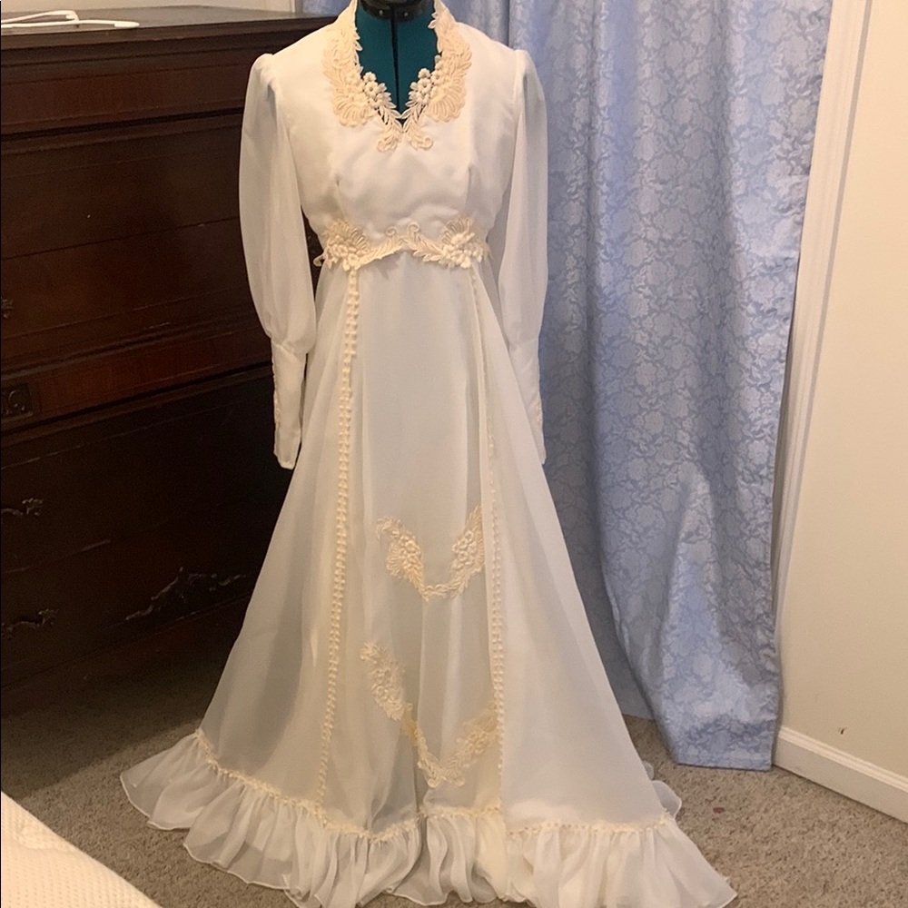 Vintage 1970’s Cream Wedding Gown with Bishop Sleeves and V-Neck